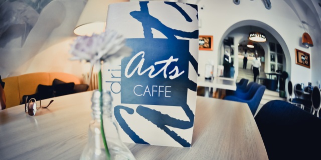 Arts Caffe & Bistro