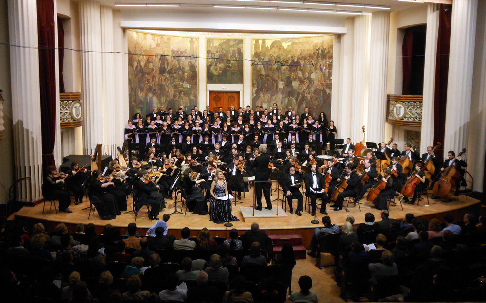 Interviu: Despre noua stagiune a Filarmonicii de Stat “Transilvania”